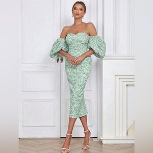 Off the shoulder puffy sleeve bodycon dress